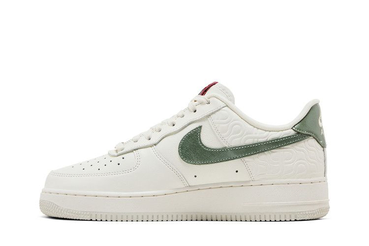 Кроссовки Nike Air Force 1 '07 LE 'Year of the Snake'