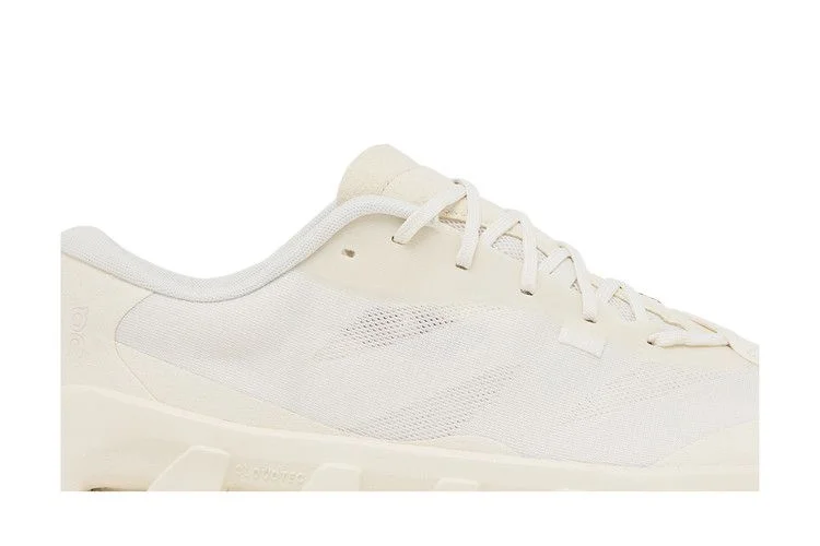 Krossovki-Kith-x-ON-K-Tech-1-Tofu-1