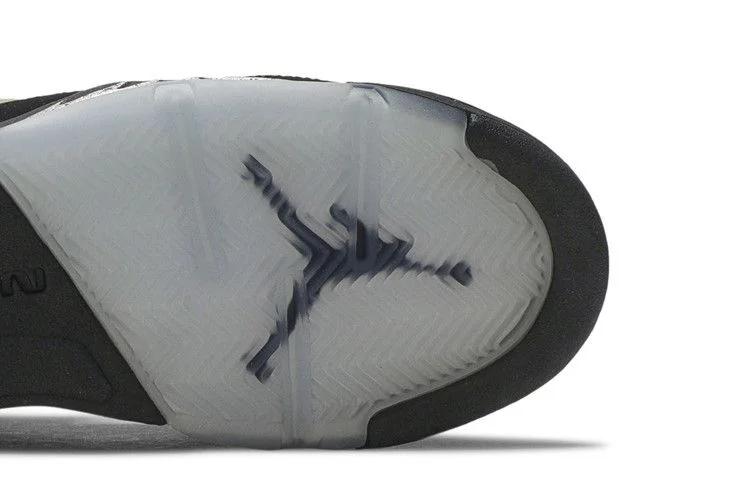 Krossovki-Air-Jordan-5-Retro-OG-BG-Black-Metallic-2016-4