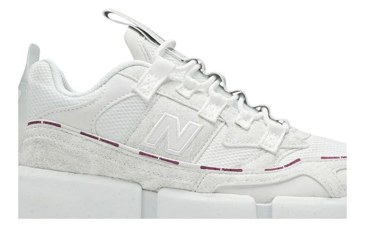 Krossovki-Jaden-Smith-x-New-Balance-Vision-Racer-White-Pink-1
