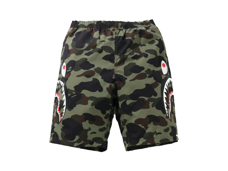 Спортивные шорты BAPE 1st Camo Side Shark Beach Shorts Green