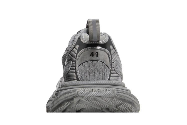 Кроссовки Balenciaga 3XL Sneaker 'Worn-Out - Grey'