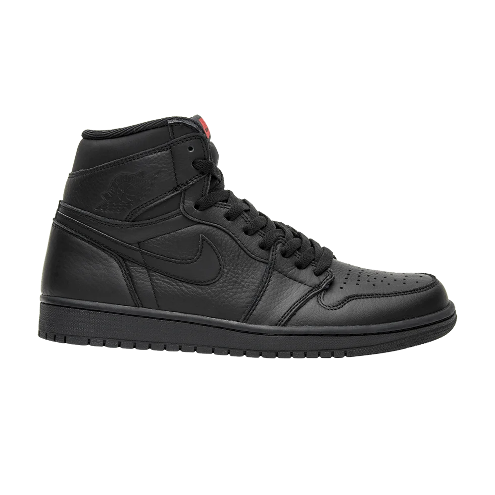 Krossovki-Air-Jordan-1-Retro-High-OG-Triple-Black