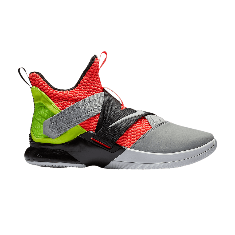 Кроссовки Nike LeBron Soldier 12 SFG GS 'Hot Lava'