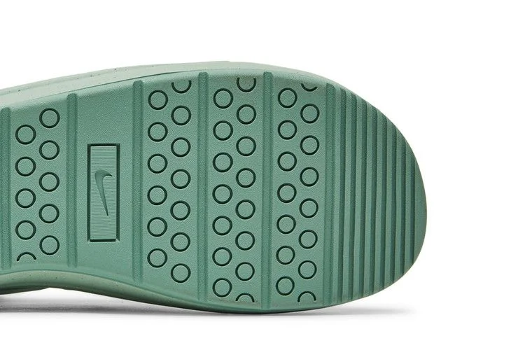 Nike-Offline-Pack-Enamel-Green-4