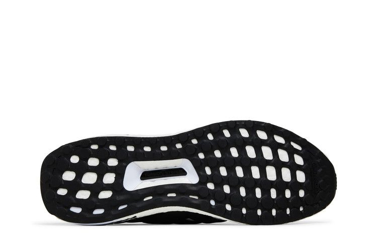 ultraboost-5-0-dna-white-black-gx9334_03