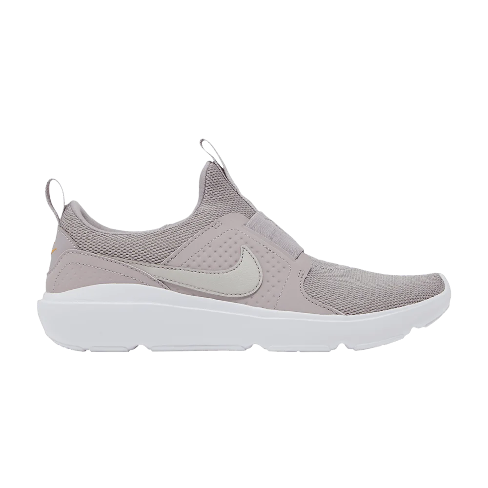 Krossovki-Nike-Wmns-AD-Comfort-Amethyst-Ash
