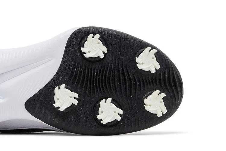 Krossovki-Nike-Victory-Pro-3-White-Black-4