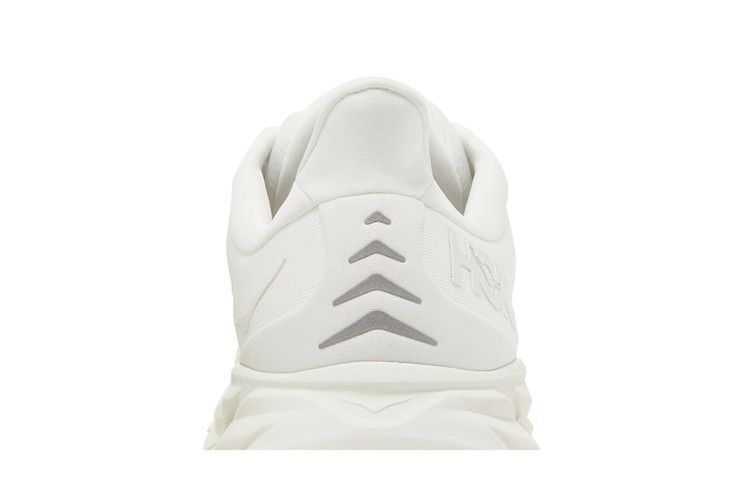 clifton-8-triple-white-1119393-wwh_06