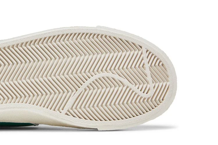 Кроссовки Nike Wmns Blazer Low '77 Jumbo 'Mismatch'