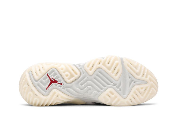 jordan-delta-breathe-clear-medium-grey-cw0783-901_03