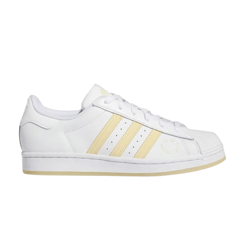 Krossovki-Adidas-Wmns-Superstar-White-Easy-Yellow