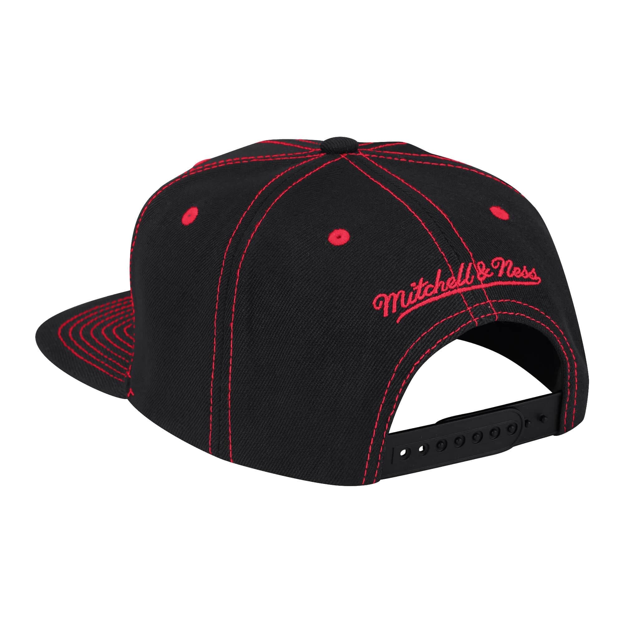 Бейсболка Mitchell & Ness Contrast Stitch Snapback New Orleans Pelicans
