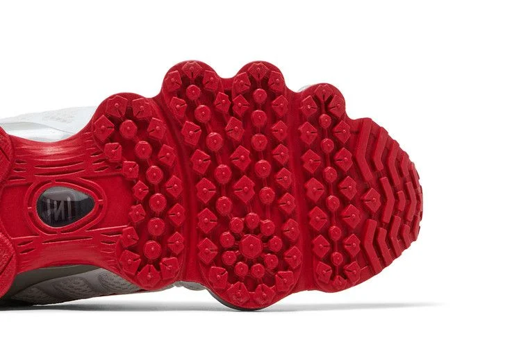 Кроссовки Nike Wmns Shox TL 'Platinum Tint Gym Red'