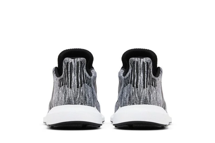 Кроссовки adidas Swift Run 1.0 Big Kid 'Black White'