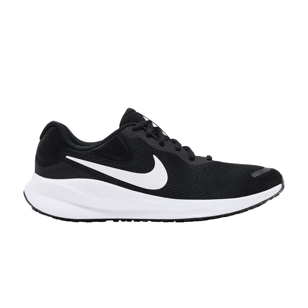 Krossovki-Nike-Revolution-7-Black-White