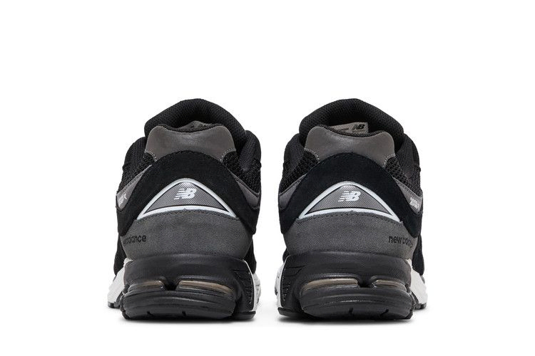 Кроссовки New Balance 2002R 'Black White Magnet'