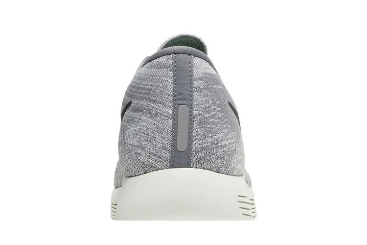 Krossovki-Nike-LunarEpic-Low-Flyknit-6