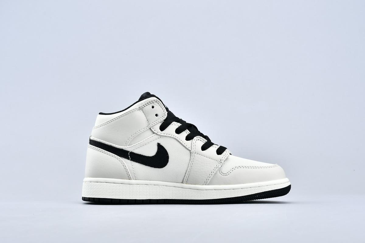 Air-Jordan-1-Retro-Mid-SE-Light-Bone-3