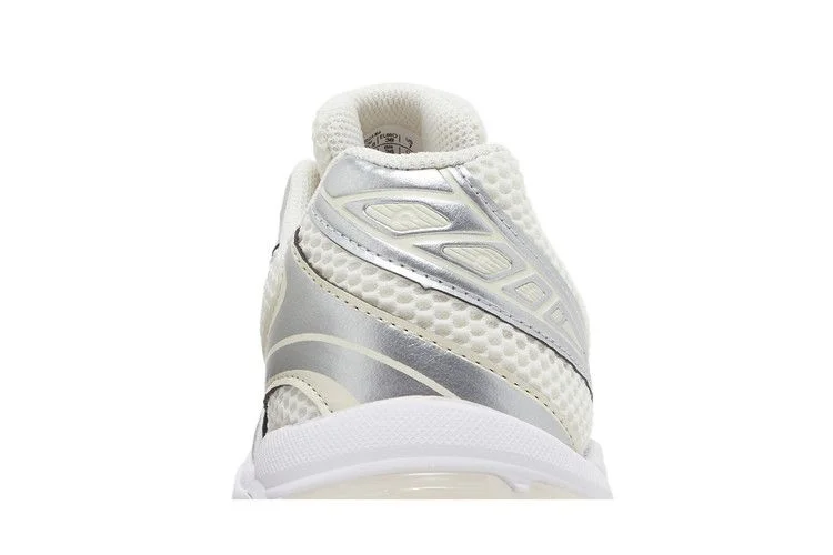 Кроссовки ASICS Wmns Gel 1130 'Cream Pure Silver'