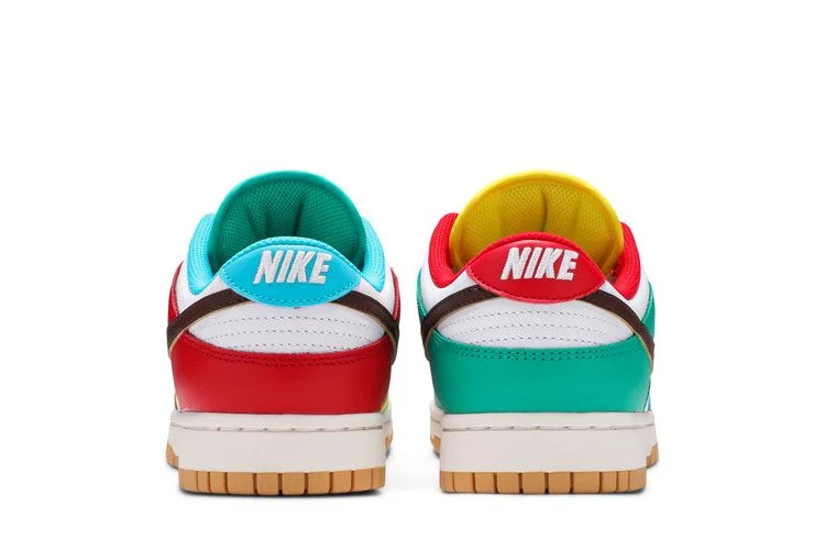 Krossovki-Nike-Dunk-Low-SE-Free.99-White-5