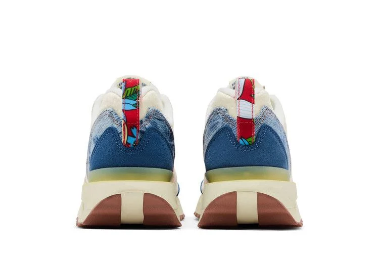 Krossovki-Nike-Air-Max-Dawn-Coconut-Milk-Track-Red-5