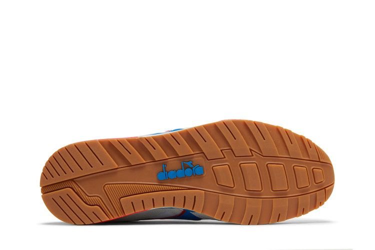 foot-locker-x-n9002-rocky-balboa-saga-s-45th-anniversary-apollo-creed-501-178829-c0816_03