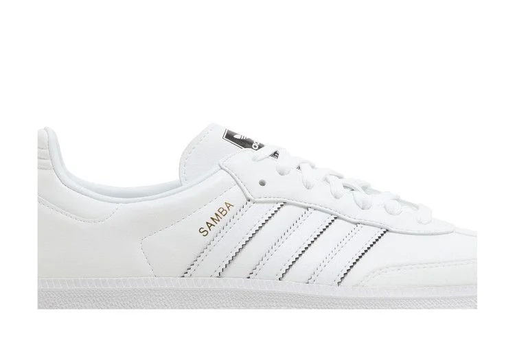 Krossovki-Disney-x-adidas-Samba-Vegan-Mickey-Mouse-1