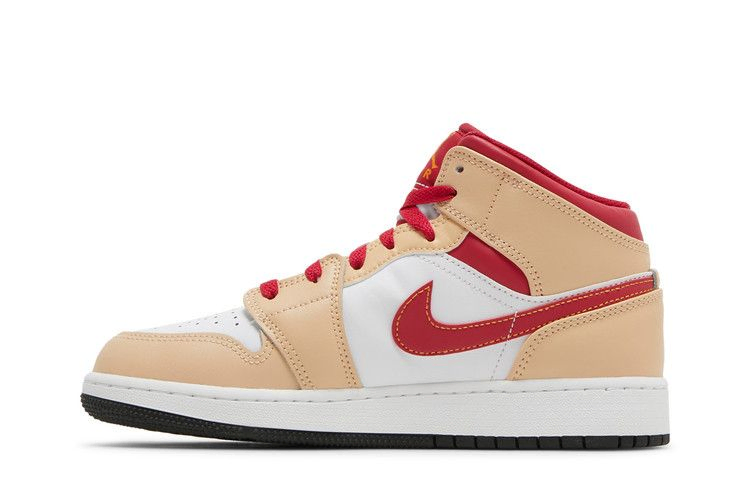 air-jordan-1-mid-gs-white-onyx-light-curry-554725-201_02