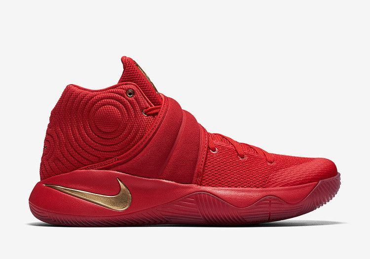 kyrie-2-gold-swoosh-838639-676_01
