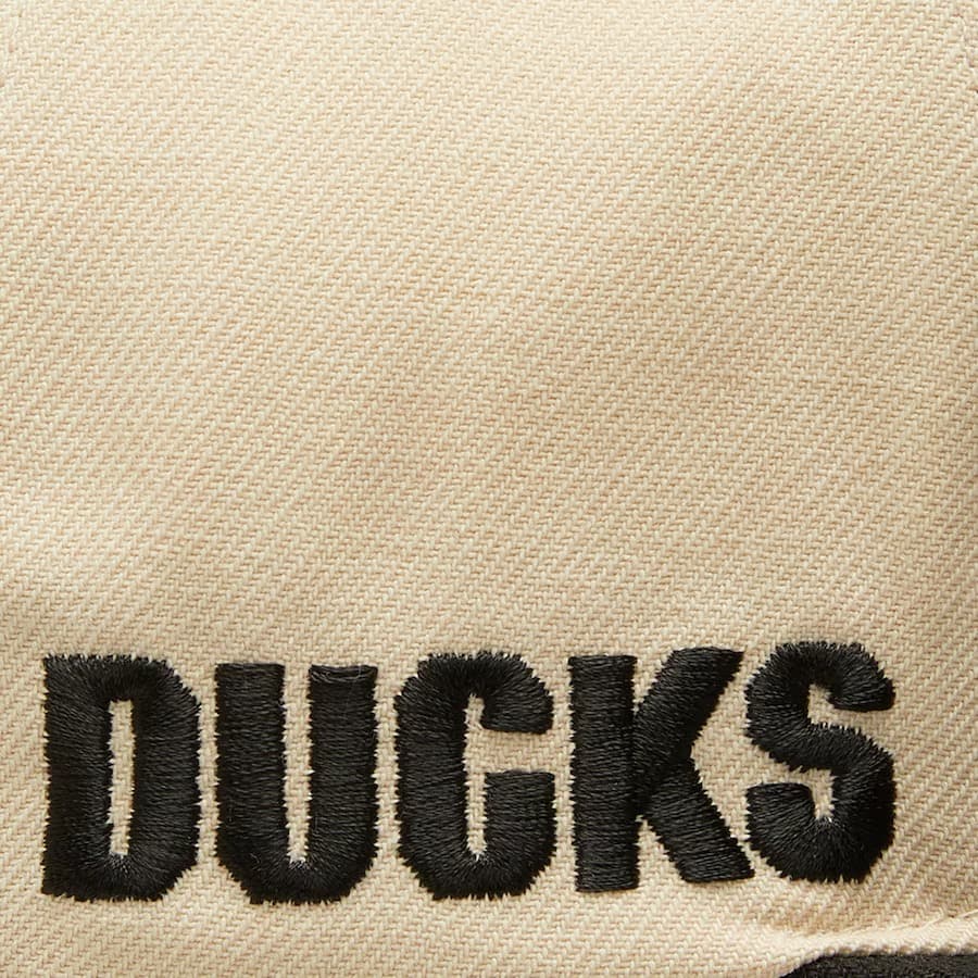 Бейсболка Mitchell & Ness Cream Black Anaheim Ducks Vintage Logo Snapback Hat