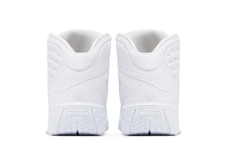 Krossovki-Nike-Zoom-Kobe-3-Protro-Halo-5