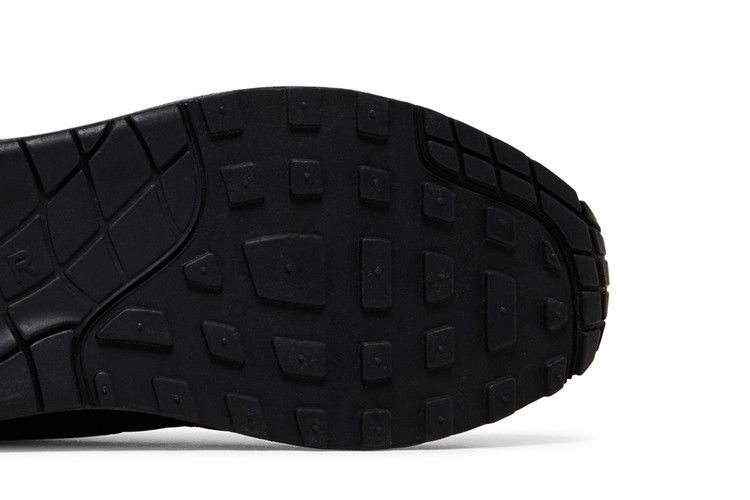 Кроссовки Nike Air Max 1 Essential 'Triple Black'