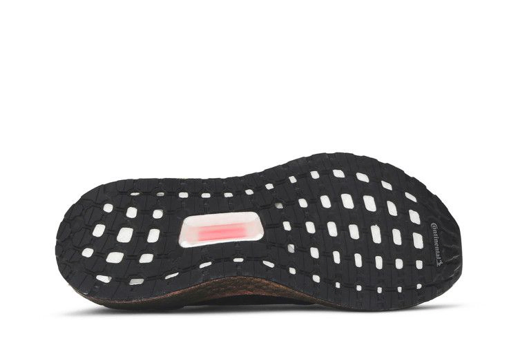 wmns-ultraboost-20-black-signal-pink-fv8340_03