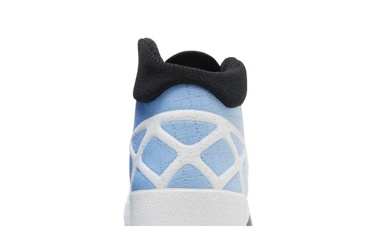 air-jordan-xxx-811006-107_06