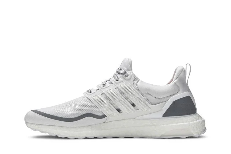 Кроссовки adidas UltraBoost Reflective 'Crystal White'