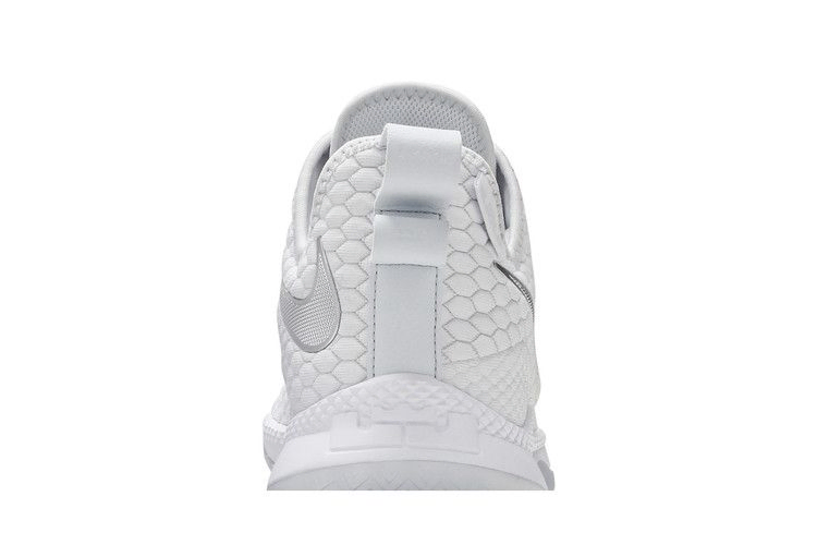 lebron-witness-3-white-chrome-ao4433-101_06
