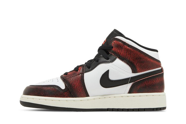 air-jordan-1-mid-se-gs-wear-away-fb0568-006_02