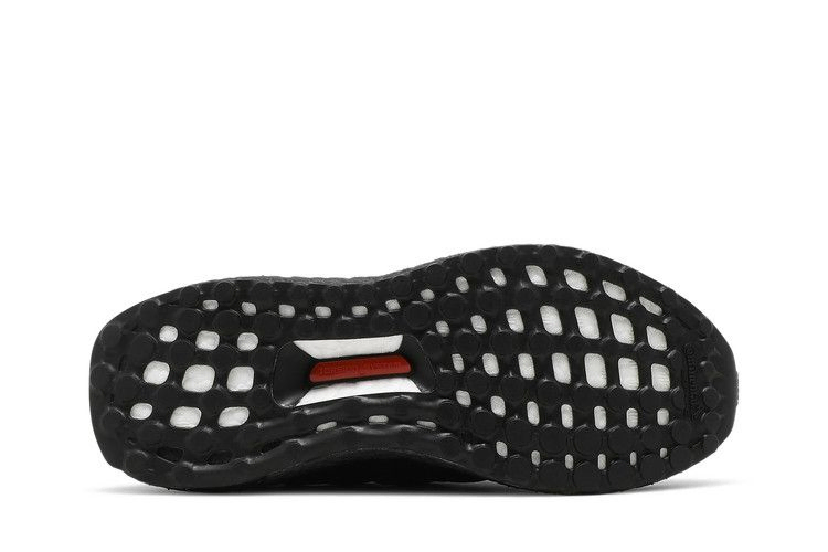 wmns-ultraboost-4-0-dna-core-black-gw2293_03