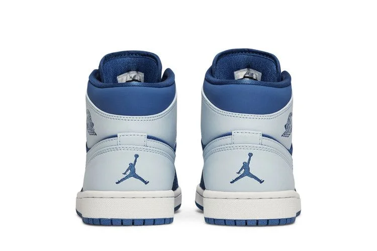 Кроссовки Air Jordan 1 Retro Mid 'Ice Blue'
