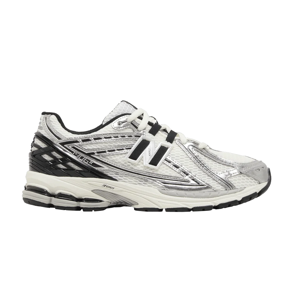 Krossovki-New-Balance-1906R-Silver-Metallic-Black
