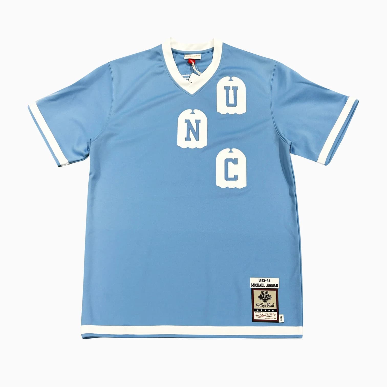 Mitchell-Ness-Michael-Jordan-North-Carolina-1983-84-NCAA-Authentic-Shooting-Shirt-3