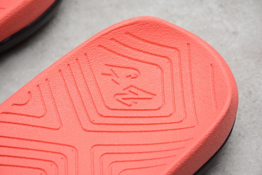 Шлёпанцы Jordan Hydro 7 Slide Bred