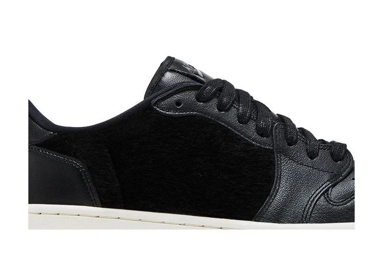 Krossovki-Wmns-Air-Jordan-1-Retro-Low-NS-Black-1