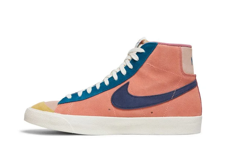 Кроссовки Nike Blazer Mid '77 'Desert Berry'