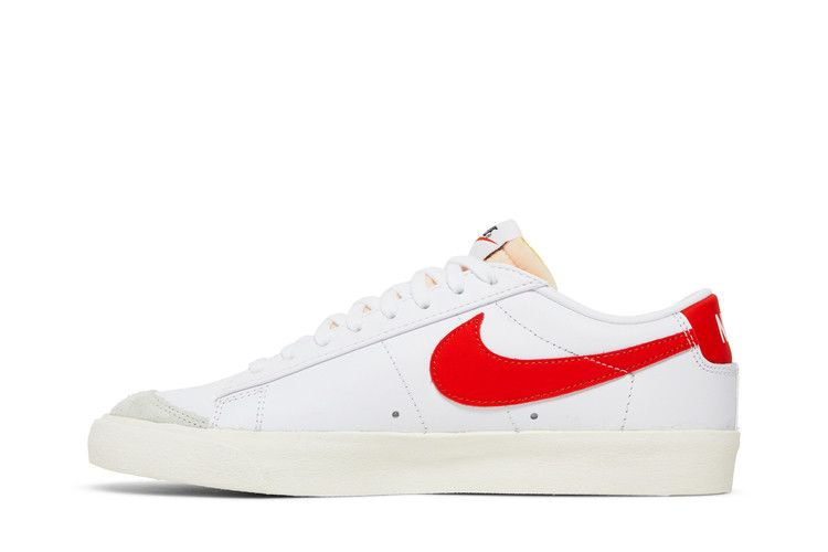 blazer-low-77-vintage-white-team-orange-da6364-104_02