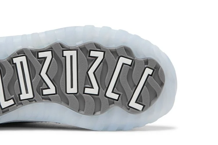 Krossovki-Air-Jordan-11-Retro-TD-Cool-Grey-2021-4