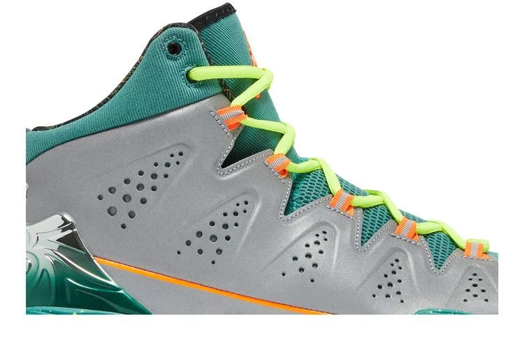 Кроссовки Air Jordan Melo M10 'Christmas'