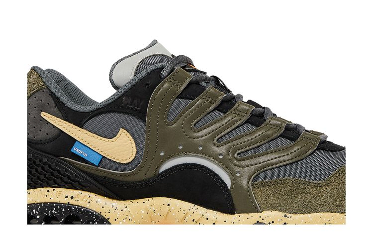 Кроссовки Undefeated x Nike Air Terra Humara 'Cargo Khaki'