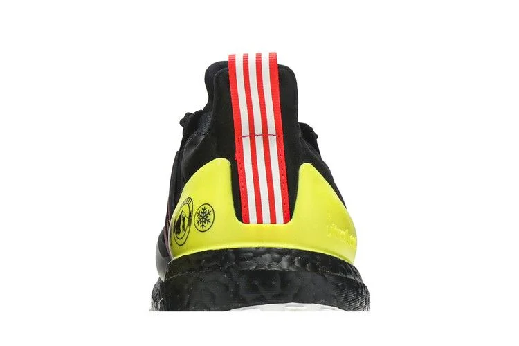 Кроссовки adidas UltraBoost All-Terrain 'Shock Red'